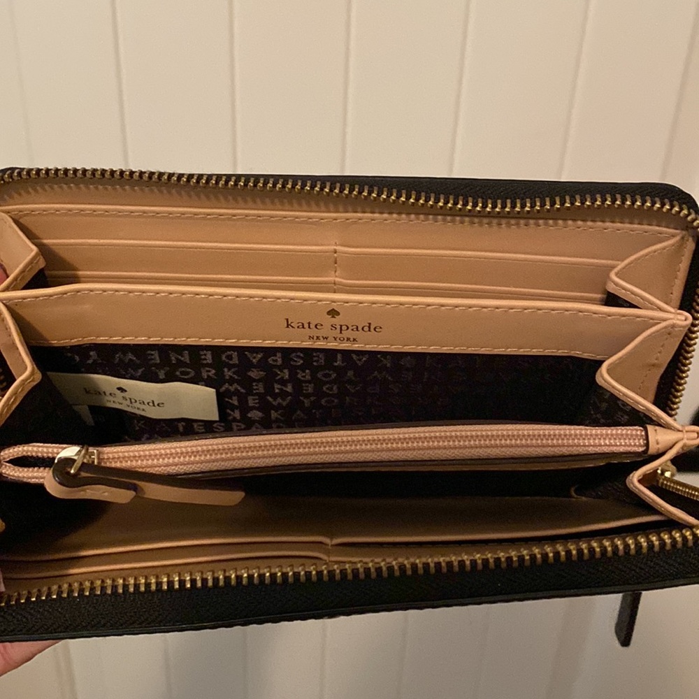 Kate Spade Wallet - Picture 3 of 5